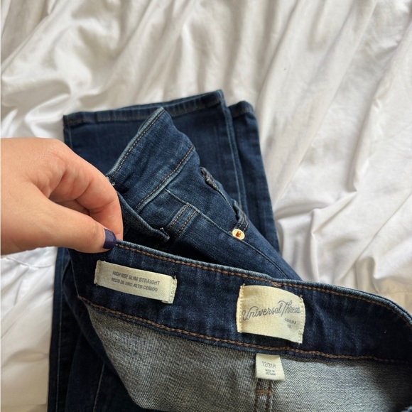 Universal Thread Women's Straight Leg Jeans - Dark Blue - Picture 2 of 2